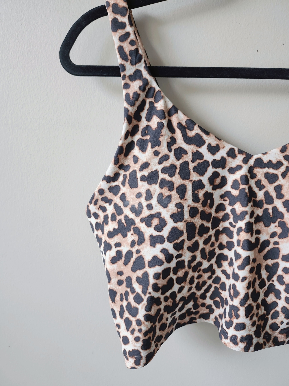 Leopard Print Sports Bra - Picture 3 of 9